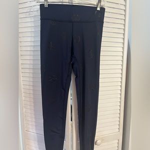 Peloton Terez  Peace & Peloton Foil Printed Legging